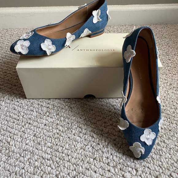 Anthropologie Blue Denim Floral Appliqué Ballet Flat Size 7.5 - Picture 5 of 8